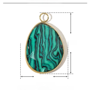 Paramètres de taille détaillés du pendentif malachite en forme de goutte d'eau et acier