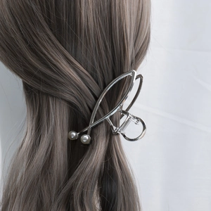 Elegant Geometric Metal Artificial Pearl Hair Claw Clip Cross Non Slip Large Jaw Hair Accessories For Women Hair Styling