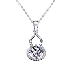 Elegant Wu Lou shaped pendant necklace in silver with sparkling high carbon diamond accents