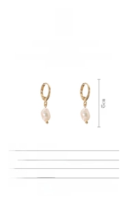 Detail view of Baroque freshwater pearl earrings with gold-plated S925 silver hooks