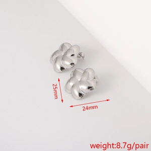 Detailed technical diagram of silver floral earrings showing size 25mm and weight 8.7g