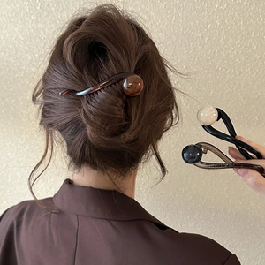 Pince À Cheveux Torsadée Élégante Acrylique Grande Künstliche Perle Banane Style Français Accessoires Cheveux Femme