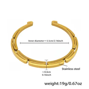 Dettaglio delle dimensioni del bracciale aperto in acciaio inossidabile placcato oro 18k