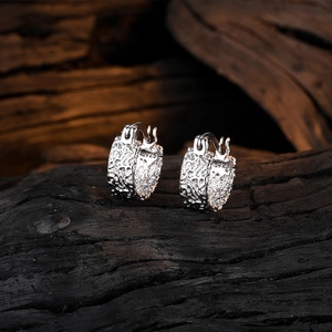 Irregular lava texture C-shaped hoop earrings in silver S925 sterling silver style