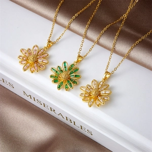Elegant gold titanium steel daisy flower pendant necklace with colorful crystal petals