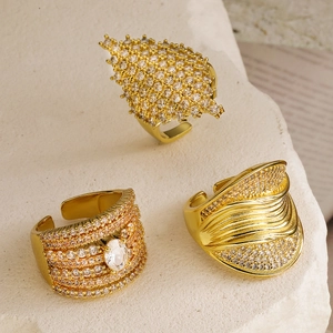 Fashion Minimalist Copper Gold Plated Zirconia Geometric Open Ring For Women Luxury Inlaid Adjustable Wave Finger Ring Jewelry
