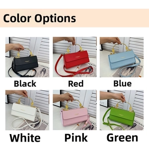 Vue détaillée de mini sacs box en cuir PU déclinés en six couleurs assorties