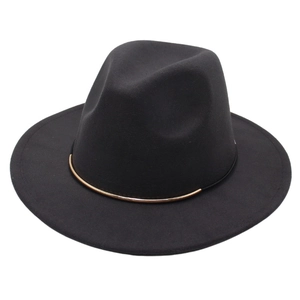 Élégant Chapeau Fedora en Coton Polyester pour Hommes Femmes Bord Large Chapeau Jazz Avec Bande de Métal Couleur Unie Pare-soleil Chapeau Automne Hiver