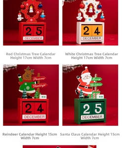 Dettaglio dei calendari dell'Avvento in legno alti 15-17 cm con motivi natalizi dipinti