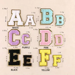 Detaillierte Größentabelle für Chenille-Alphabet-Patches mit Goldglitzerrand und Gewichten