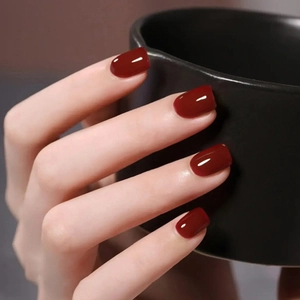 Glossy Deep Red Press On Nails Short Square Shape Solid Color Artificial Fake Nails For Women Daily Festive Manicure Kit
