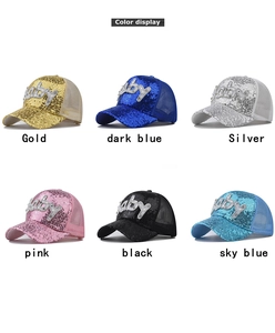 Détail des casquettes de baseball en mesh respirant avec paillettes et broderie en perles Baby