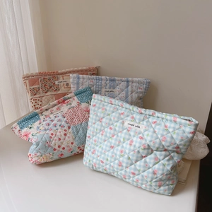Floral and plaid quilted cotton cosmetic bags set with zipper and simple wish label