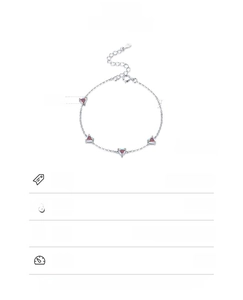 Détail du bracelet en argent S925 avec cinq pierres de zircon rouges en cœur