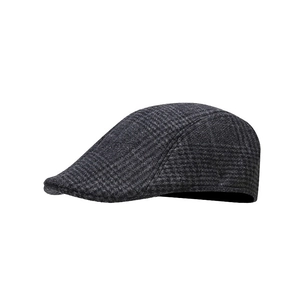 Classic dark grey plaid flat cap in wool blend with a vintage short brim for men