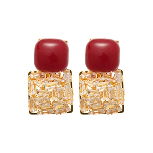 Boucles d'oreilles élégantes en résine rouge et zircon carré doré au style vintage