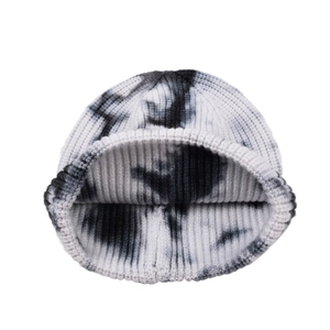 Bonnet en tricot côtelé tie-dye noir et blanc pour l'hiver avec motif marbré élégant