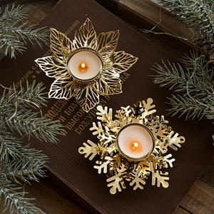 Christmas Golden Iron Snowflake Hollow Candlestick Tealight Holder Desktop Metal Ornament Holiday Decoration