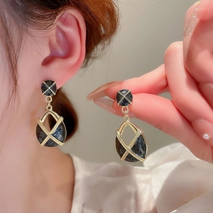 Retro black enamel geometric drop earrings with gold frame in French court style