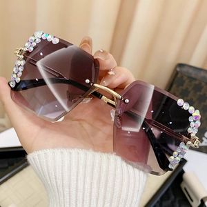 Occhiali Da Sole Quadrati Oversize Senza Montura Retrò Con Strass Montatura In Metallo Sfumata Lusso Moda Per Donne