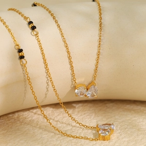 Minimalist Stainless Steel Gold Plated Pendant Necklace For Women Double Rhinestone Pear Round Charms With Black Beads