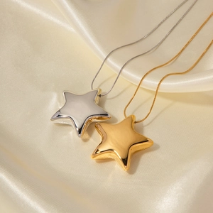 3D puffed star pendant necklaces in 18K gold and silver finishes with snake chains