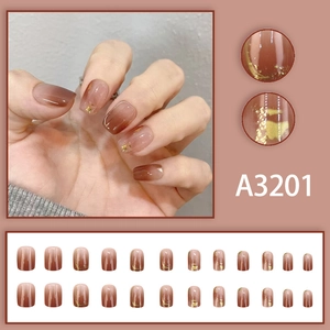 Faux ongles dégradés ambre et feuilles d'or, ensemble de 24 pièces courtes rondes