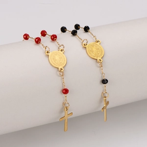 Bracelet en acier inoxydable avec perles colorées, médaille de Saint Benoît et pendentif croix
