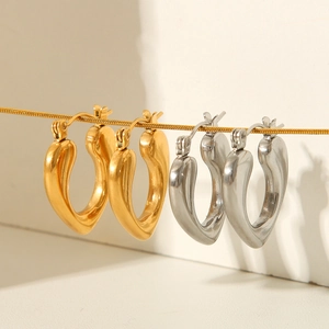 Minimalist heart-shaped stainless steel earrings in gold and silver finish