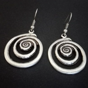 Orecchini geometrici a spirale in argento antico stile vintage per donna moda