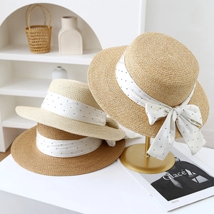 Chapeaux de paille style Hepburn avec nœuds à pois noirs pour protection solaire d'été