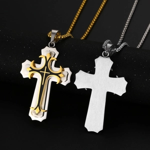 Colliers croix pour hommes en acier inoxydable avec finitions noir, argent et or