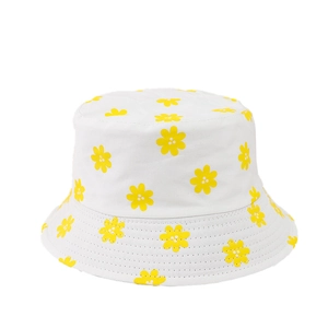 Reversible bucket hat for women with white cotton fabric and yellow daisy flower print