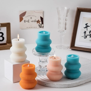 Geometric Ribbed Pillar Scented Candle Nordic Soy Wax Decorative Candle For Home Decor Wedding Favors Photography Props