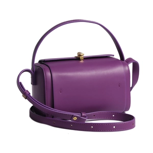 Sac Boston en cuir violet avec fermoir doré et bandoulière réglable pour femme