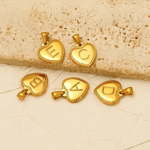 Heart Pendant 18K Gold Plated 304 Stainless Steel 26 Alphabet Initial Letter 3D Polished Personalized Jewelry For Women