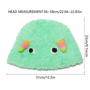 Tableau des tailles détaillé pour chapeau bob monstre en peluche avec dimensions 31x23cm incluses