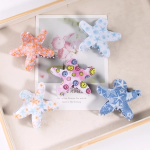Starfish Hair Claw Clips Plastic Sea Star Shaped Smiley Face Pattern Cartoon Sweet Hair Accessories For Women Girls