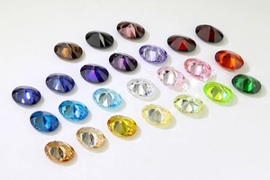 Pierres de zircone cubique en taille ovale de diverses couleurs pour bijoux