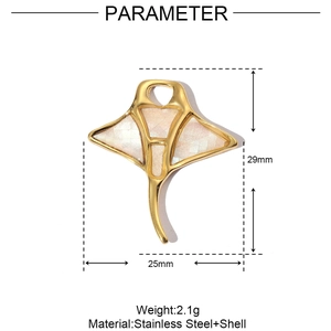 Gold manta ray pendant measurement showing dimensions 25x29mm and shell inlay detail