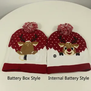 Bonnets de Noël LED tricotés avec motif renne, boîtier à piles et interrupteur intégré