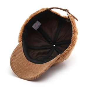 Casquette de baseball en velours côtelé et polaire avec design pelucheux et sangle réglable