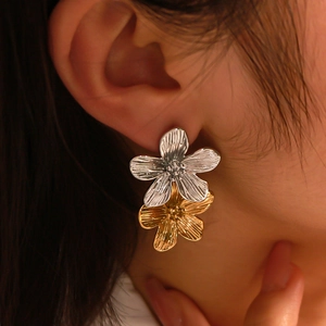French Retro Flower Drop Earrings 18K Gold Plated Stainless Steel Two Tone Double Floral Earrings For Women Vintage