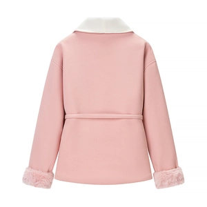 Cappotto in lana rosa con colletto bianco, polsini in peluche e cintura abbinata, vista posteriore