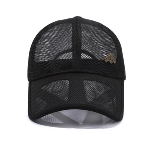 Men's breathable black mesh baseball cap with retro vintage metal jeep car emblem