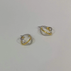 Minimalist 925 sterling silver interlocking hoop earrings in gold and silver dual-tone finish