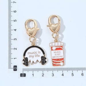 Enamel Music Earphone And Pill Bottle Keychain Gold Tone Zinc Alloy Heart Lobster Clasp Bag Charm Pendant