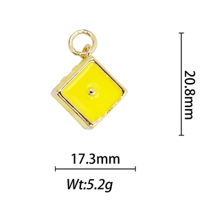 Detailed view of yellow 18k gold-plated square pendant with measurements 20.8x17.3mm