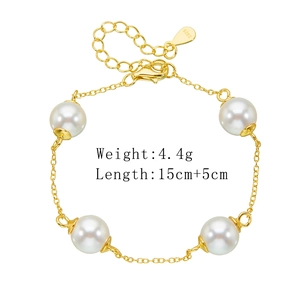 Detail of s925 silver pearl bracelet showing weight 4.4g and length dimensions