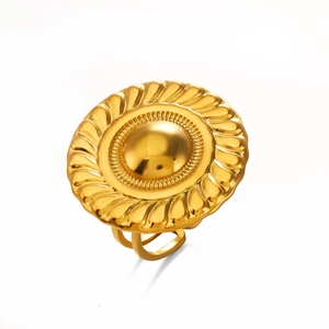 Vintage chunky geometric open ring in gold stainless steel with sunburst floral pattern